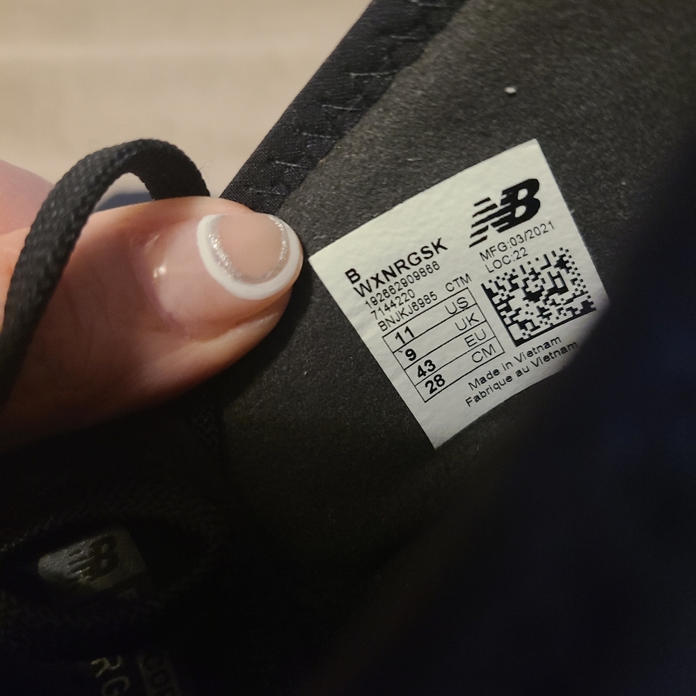 Brand New Black New Balance Comfort Soft womens sneakers size 11